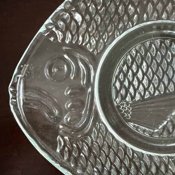 Glass Fish Snack Plates - Set of 2 - Used - Picture 3 of 3